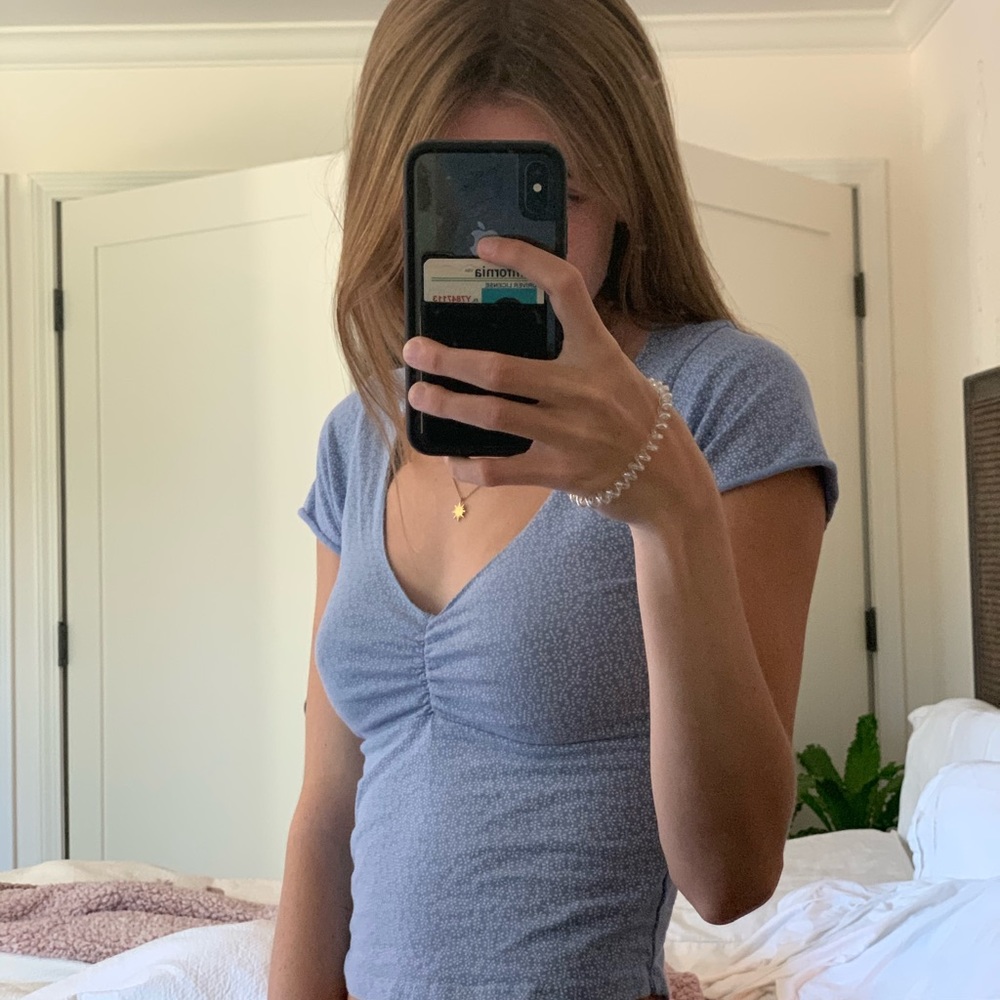 Brandy Melville Blue floral top!